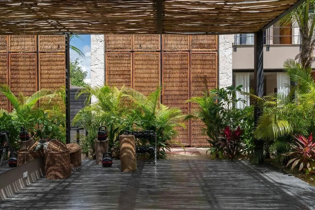 Toh14, Downtown Tulum Apartment 0*,